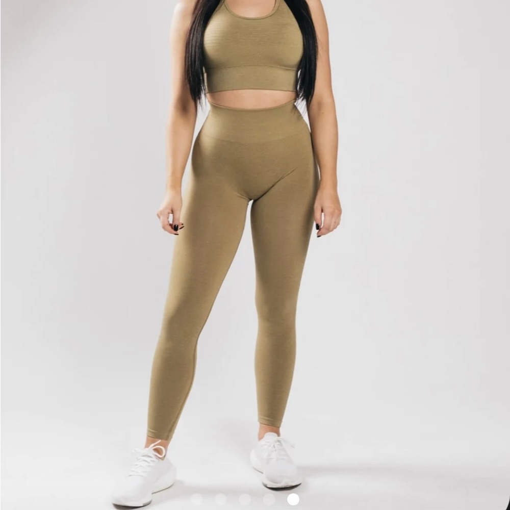 Alphalete amplify leggings